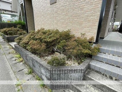 レオパレスアメニティ二本松[1K/23.18m2]の庭2