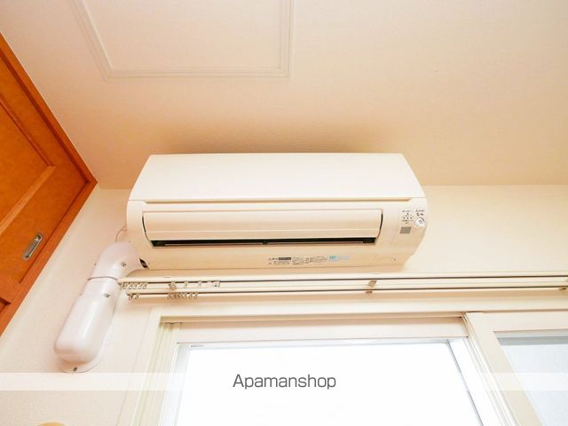 CANVASSすすきのの内装写真