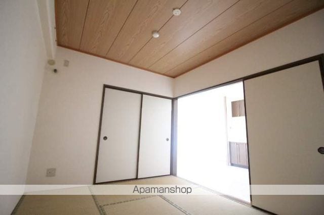 ラフィーネ住吉の内装写真
