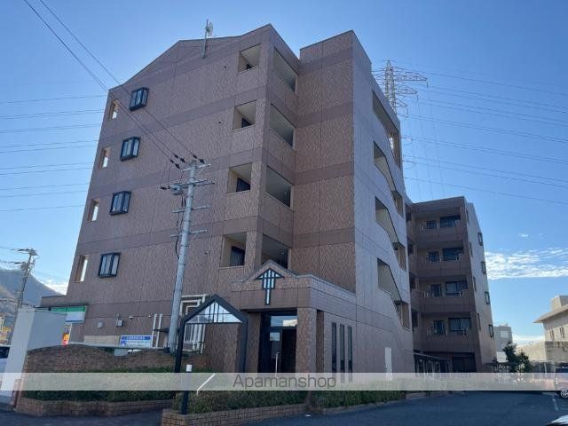 ロイヤルヒルズ青山の外観写真