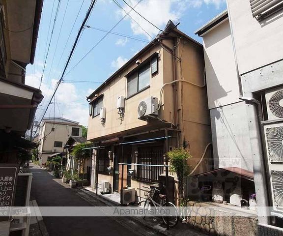 伊勢川ハイツの外観写真