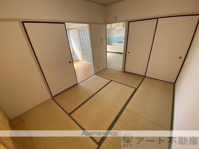 天山ハイツIIの内装写真