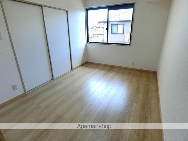 ロイヤルビレッジYS IIIの内装写真