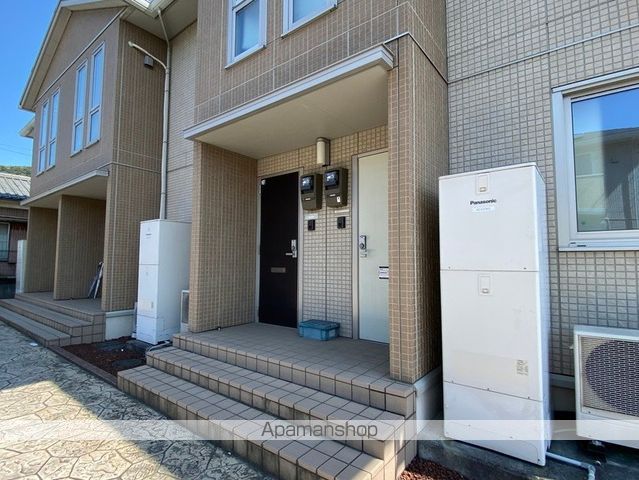 シャルマンピーチ Aの玄関写真