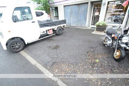 プチメゾン文京台[1R/21.45m2]の駐車場
