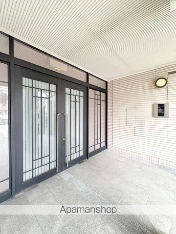 メロディハイム東帝塚山の玄関写真