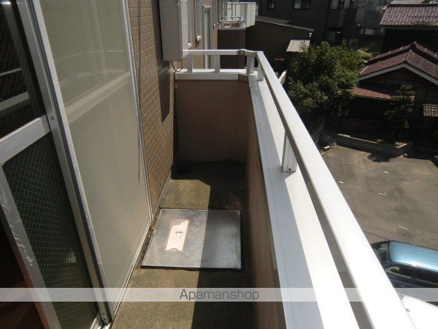 シャンパーニュ日之出の内装写真