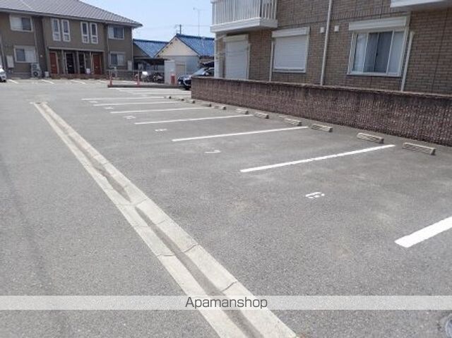 和歌山県和歌山市松島[2LDK/54.21m2]の駐車場2