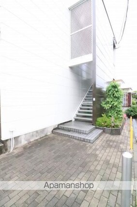 レオパレススリーナイン[1K/19.87m2]のエントランス