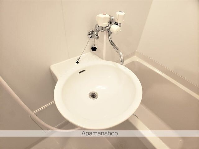 和歌山県和歌山市中野[1K/22.7m2]の洗面所