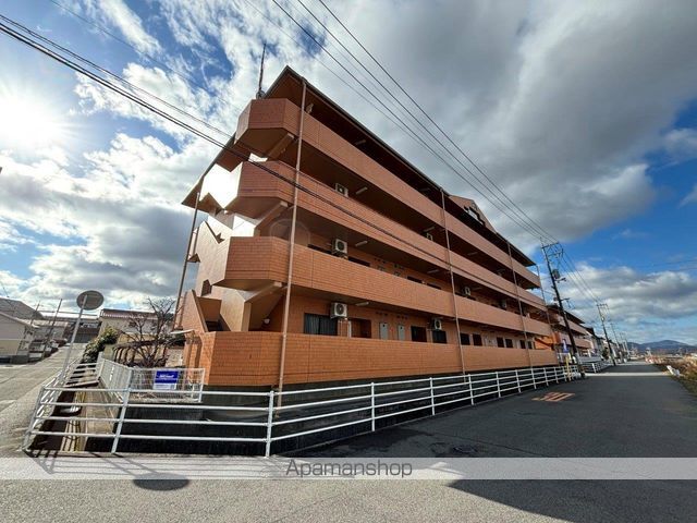 蔵田ファミリーマンションの外観写真