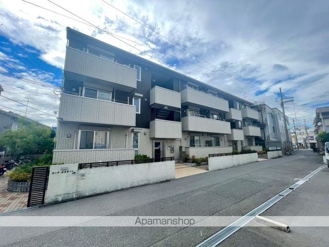 カーサ ポポラーレの外観写真