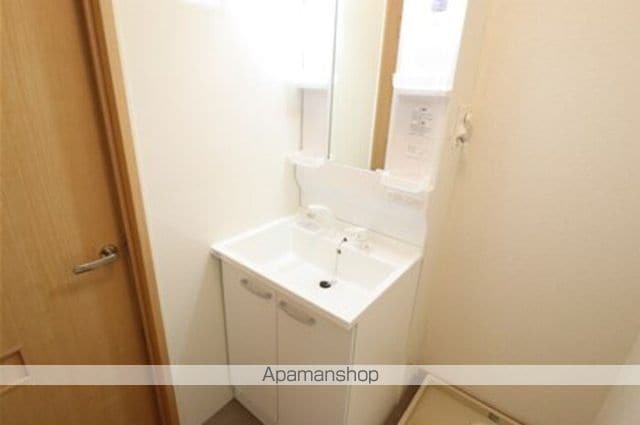ロイヤルヒルズ春日 ABCDの内装写真