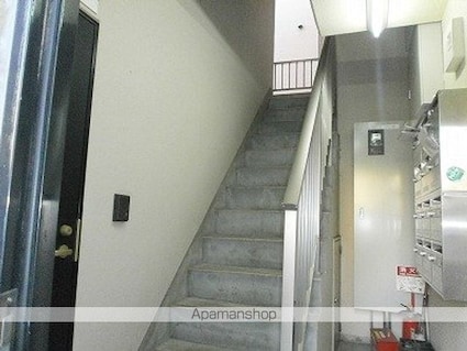 東京都立川市曙町１丁目[1R/15.27m2]の共用部2