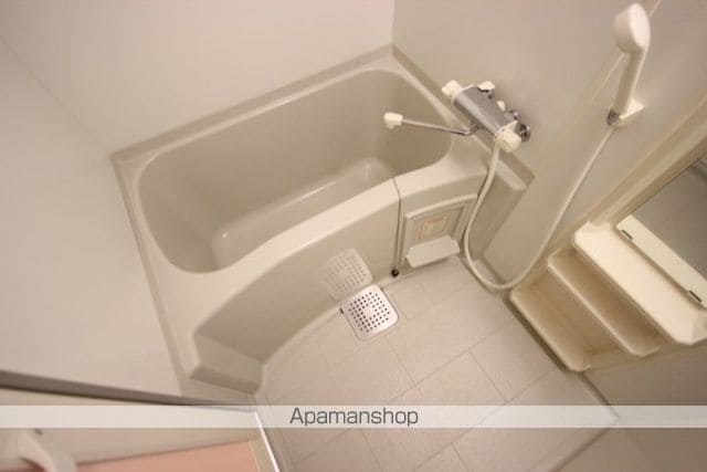 グラビスコート白島の内装写真
