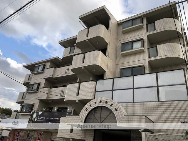 ロイヤル香久山の外観写真
