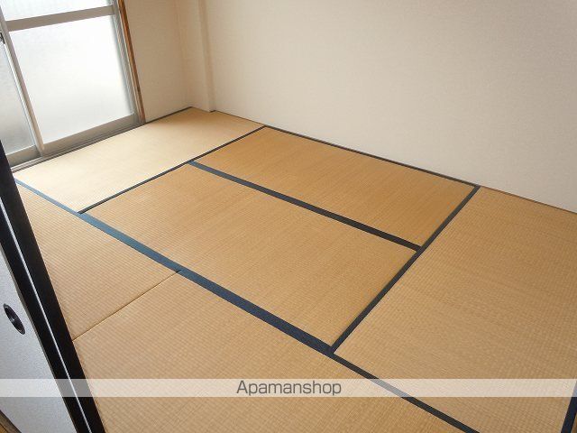 エターナルの内装写真