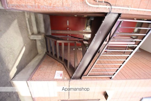 カサデューク8の玄関写真