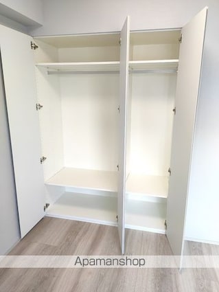 オープンブルーム浅草橋[2LDK/50.74m2]の収納