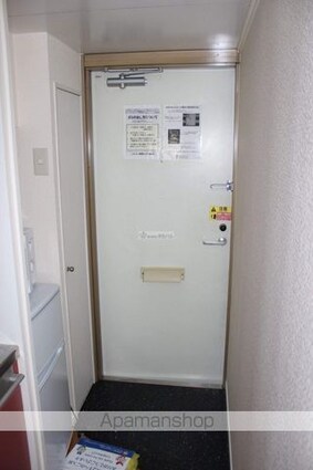 レオパレスリザービア[1K/19.87m2]の玄関