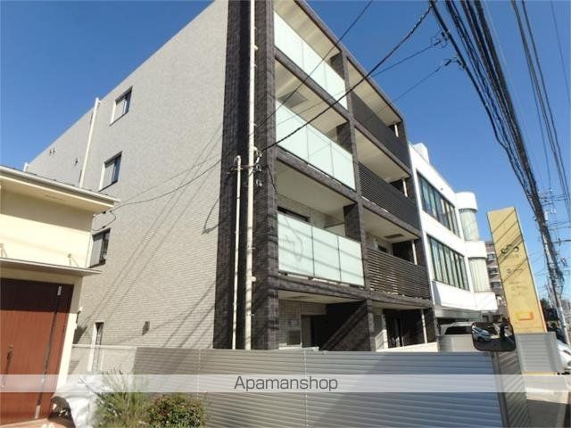 パインコート本厚木の外観写真