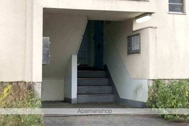 ビレッジハウス名張2号棟の外観写真