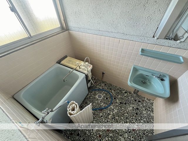 章マンションの内装写真