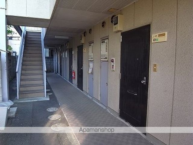 スバルハイツの玄関写真