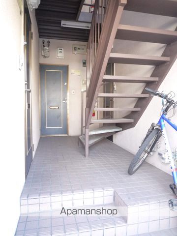 シャネル新琴似壱番館の玄関写真