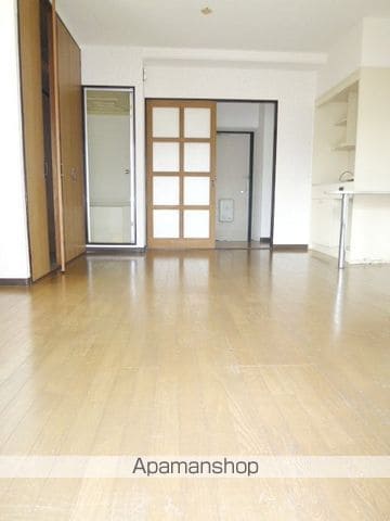 アークトレード太宰府の内装写真