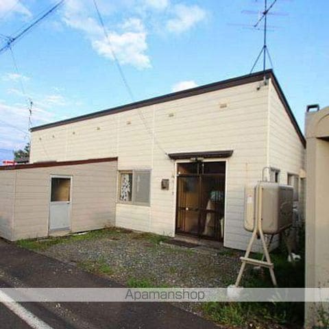 弥生町一棟二戸建の外観写真