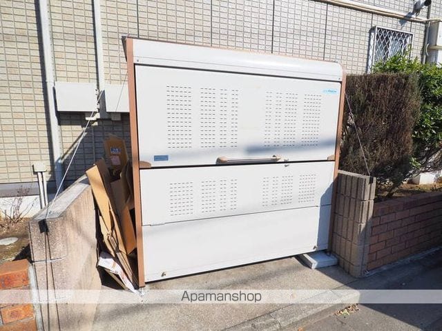 サニーフラット三ツ沢の内装写真
