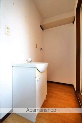 エレガンス西市 F棟の内装写真