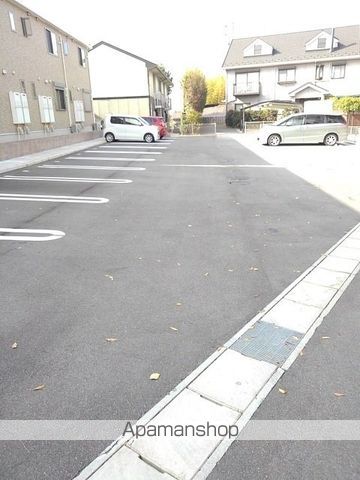 サニーヒルズ東山Bの外観写真
