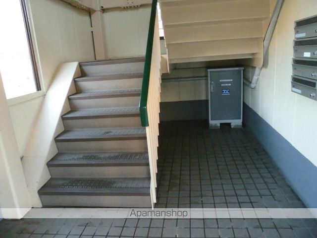 シャトー原山台の玄関写真