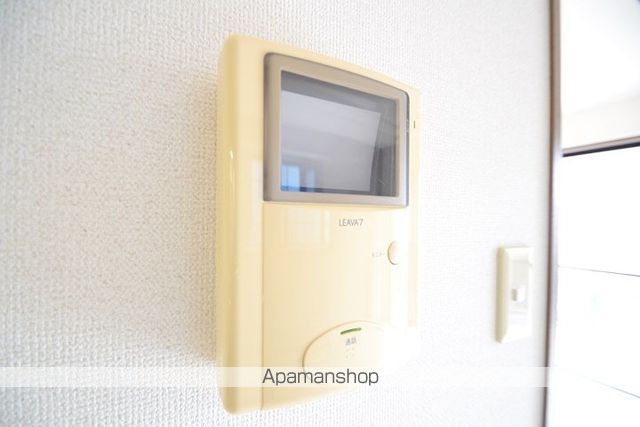 コンフィデンスIIの内装写真