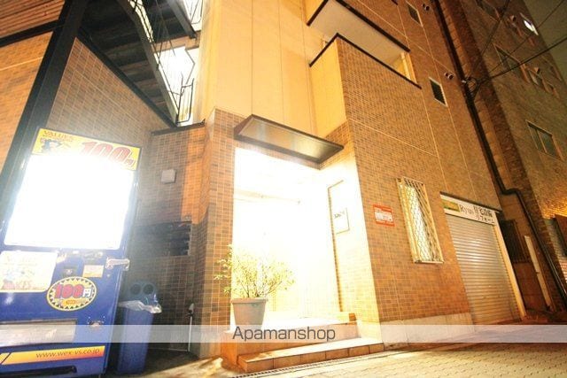 Osaka Metro御堂筋線 東三国駅 徒歩5分 5階建 築22年の外観写真