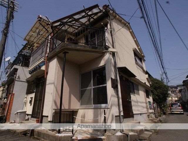 春日町3−5−27・右端の外観写真