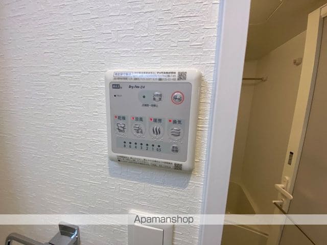 LADOUCEUR荒本の内装写真
