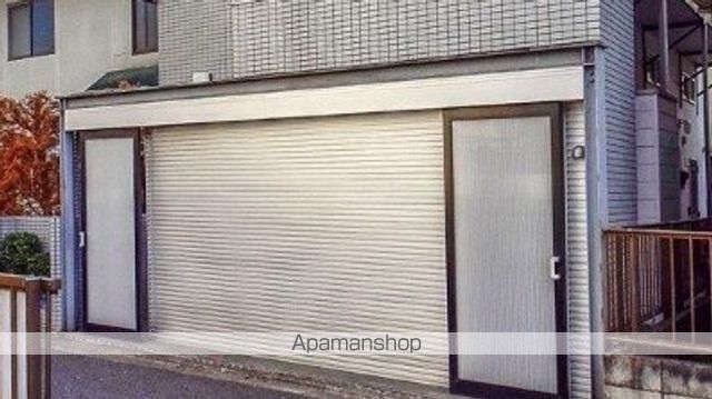 アーバンヒルズ高井戸の玄関写真