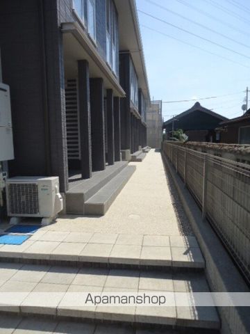 ウッドインの玄関写真