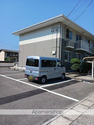 ニューコーポ高屋　Ｂ[2LDK/54.92m2]の駐車場