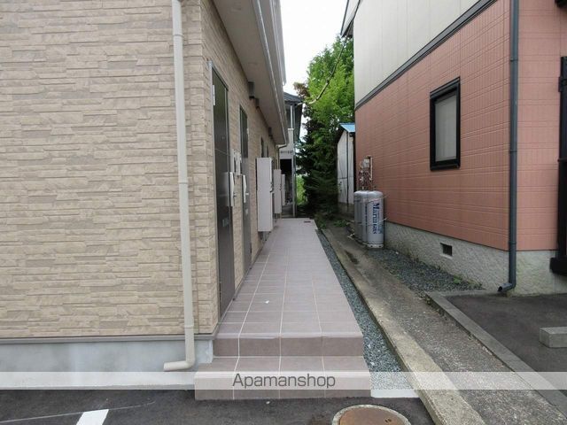 ルーブル大沼IIの玄関写真