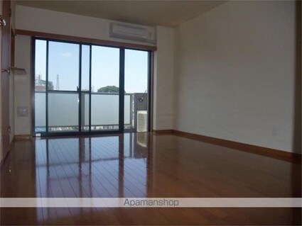 ルーブル学芸大学五番館[1R/30.75m2]のリビング・居間