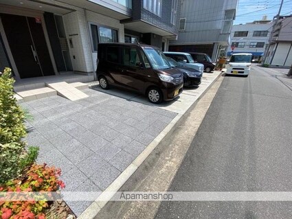 グレイス　ソフィア[1LDK/41.89m2]の駐車場