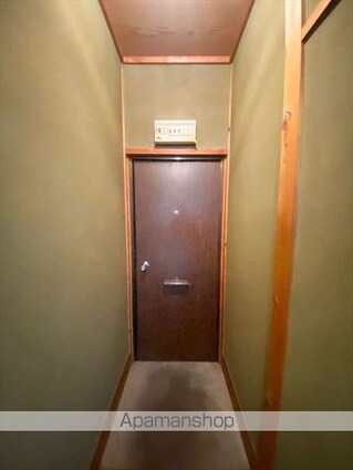 コーポ８５中棟[2DK/38m2]の玄関