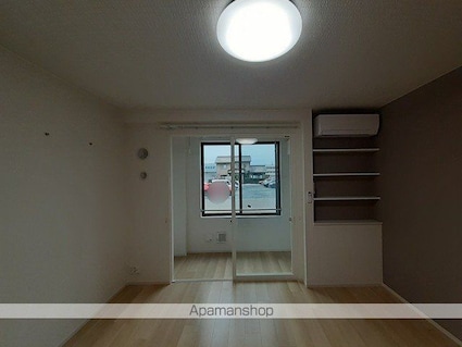 コンフォール・アイリス[1R/36.41m2]のリビング・居間