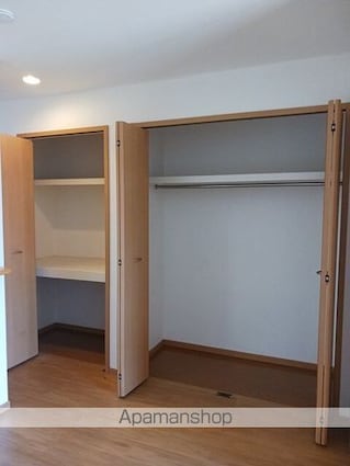 プレシャスコートＫ西浜[1LDK/46.37m2]の収納