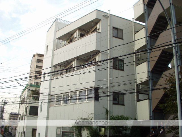 第二中里マンションの外観写真