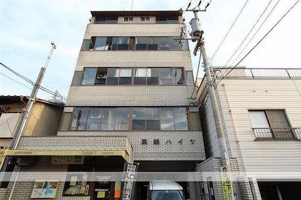 真鍋ハイツ中棟[1R/14.91m2]の外観3